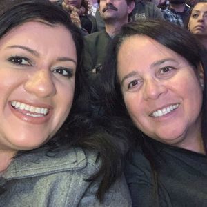 Meet your Posher, Isabel